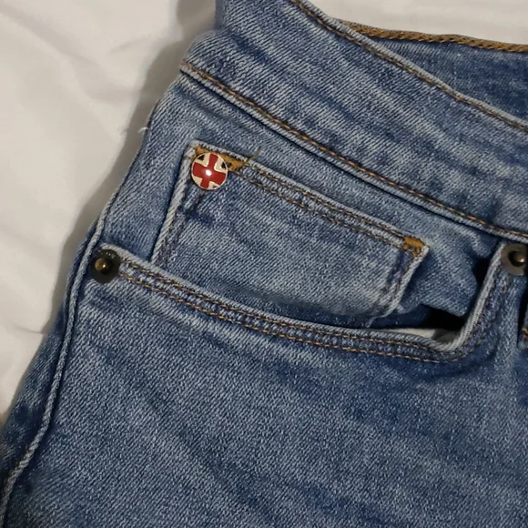 Hudson Jeans - Picture 7 of 8